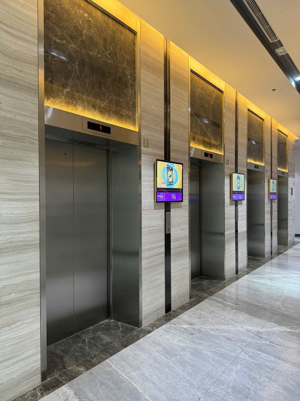 4 Vị Trí Đẹp Lắp Đặt Thang Máy Trong Căn Biệt Thự Không Thể Bỏ Qua